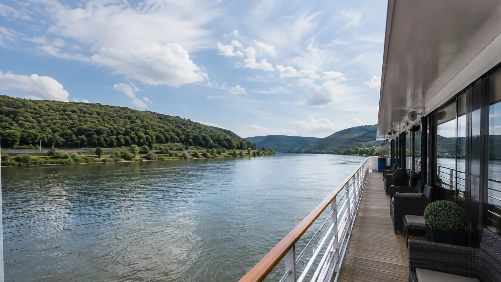 Schiff auf längerer Flussreise