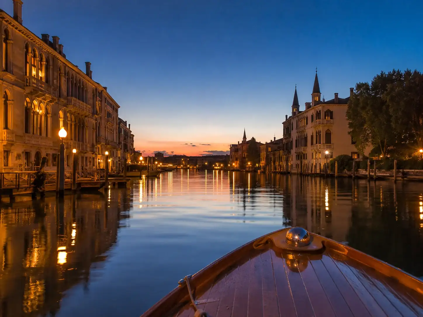 Abendliche Schiffsfahrt